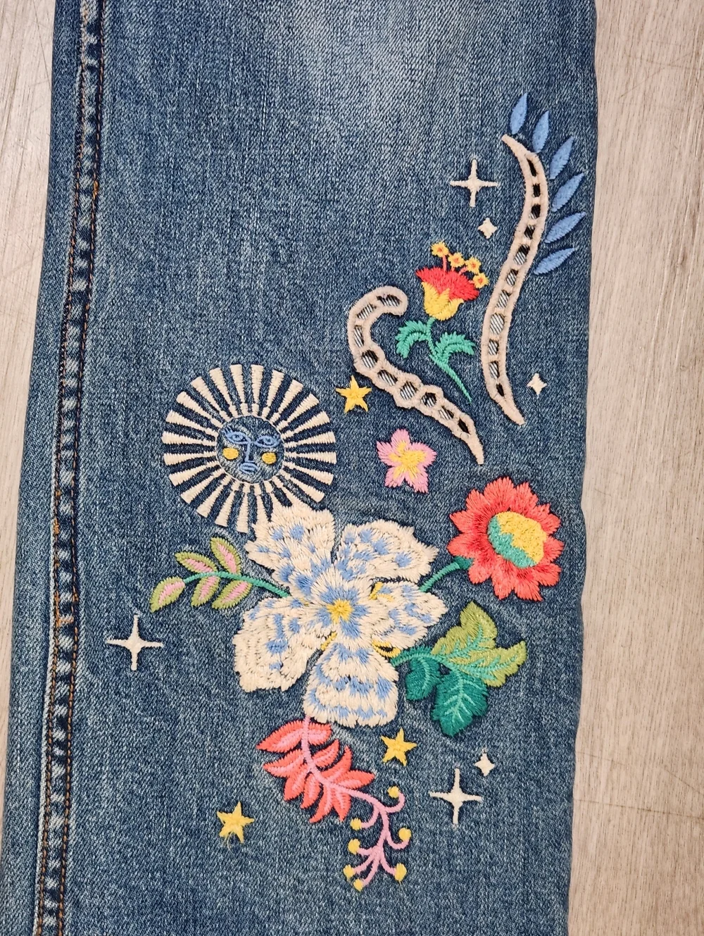 ✨ Johnny Was Boho Embroidered Straight Leg Jeans 29 - Picture 8 of 11